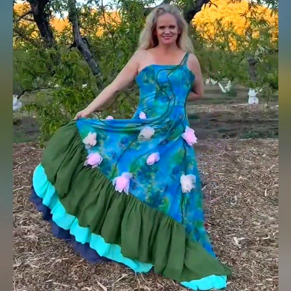 Handmade Dresses | Recreation of Barbie Claude Monet Water Lily Doll in Green and Pink Dress | Color: Green/Pink | Size: Corset | Vanessabednar's